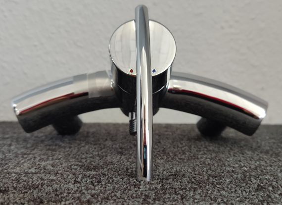 Duscharmatur halbrund